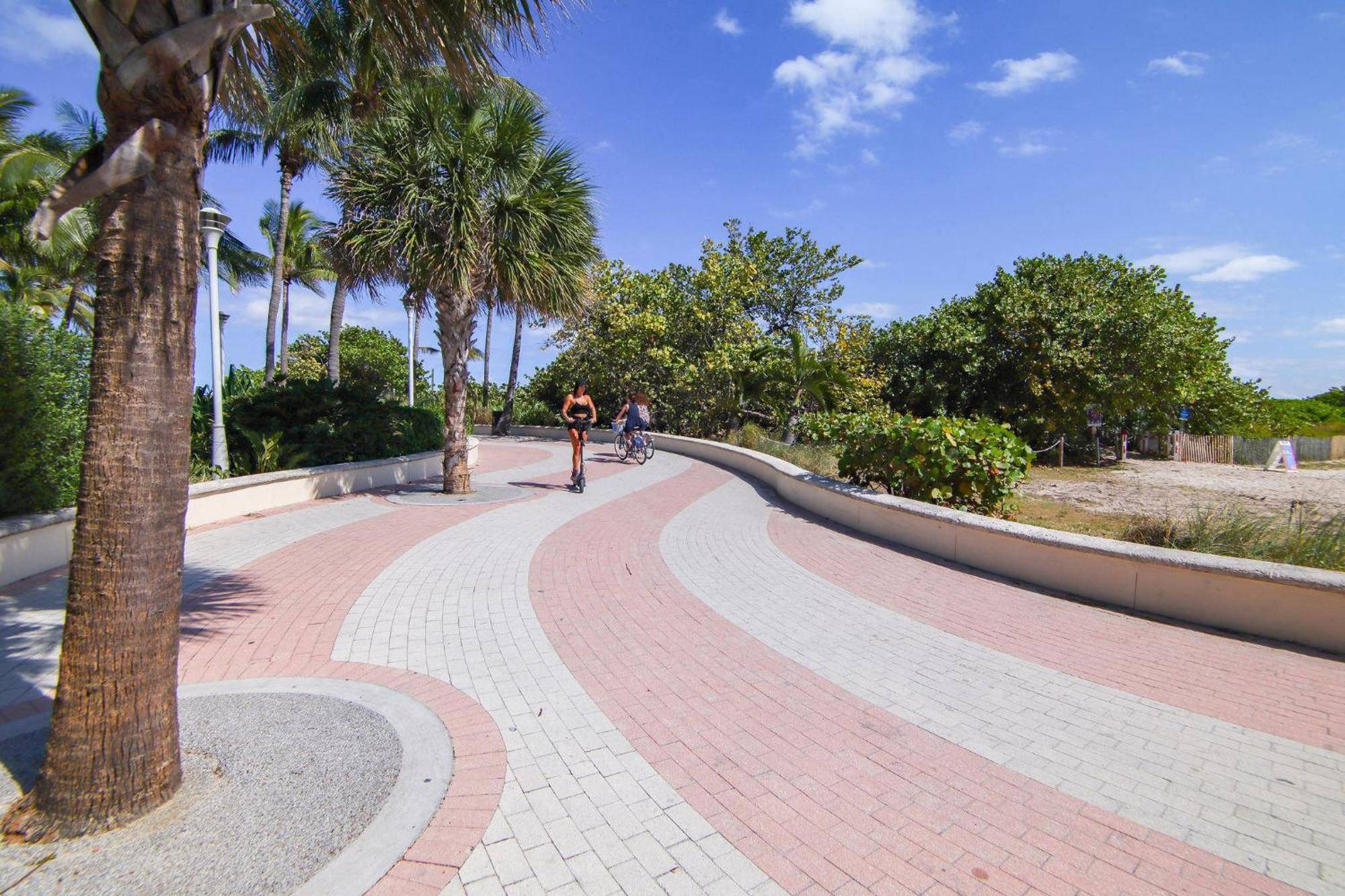 Chic Large Studio Apt Near Ocean Drive South Beach Miami Beach Bagian luar foto