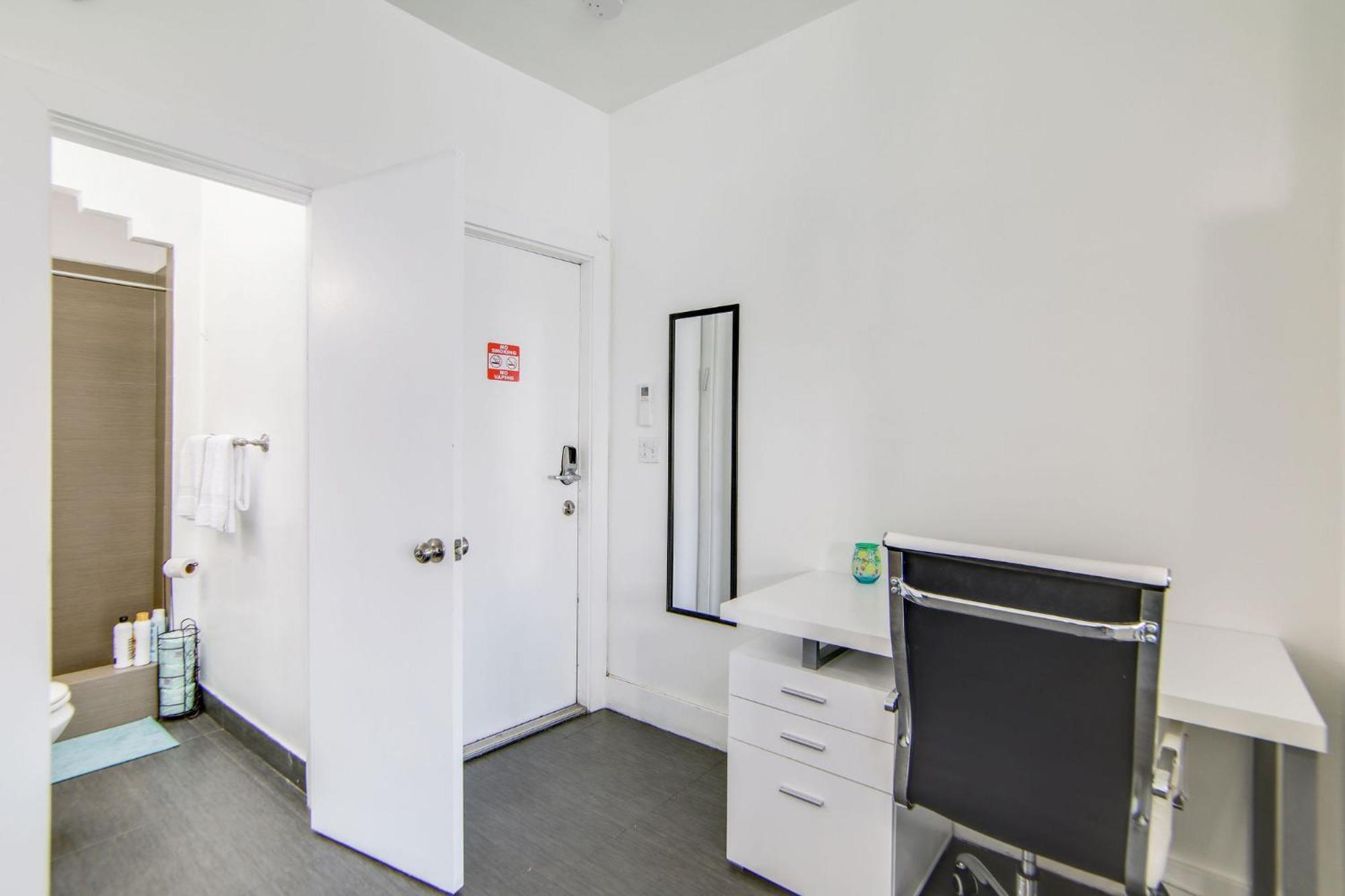 Chic Large Studio Apt Near Ocean Drive South Beach Miami Beach Bagian luar foto