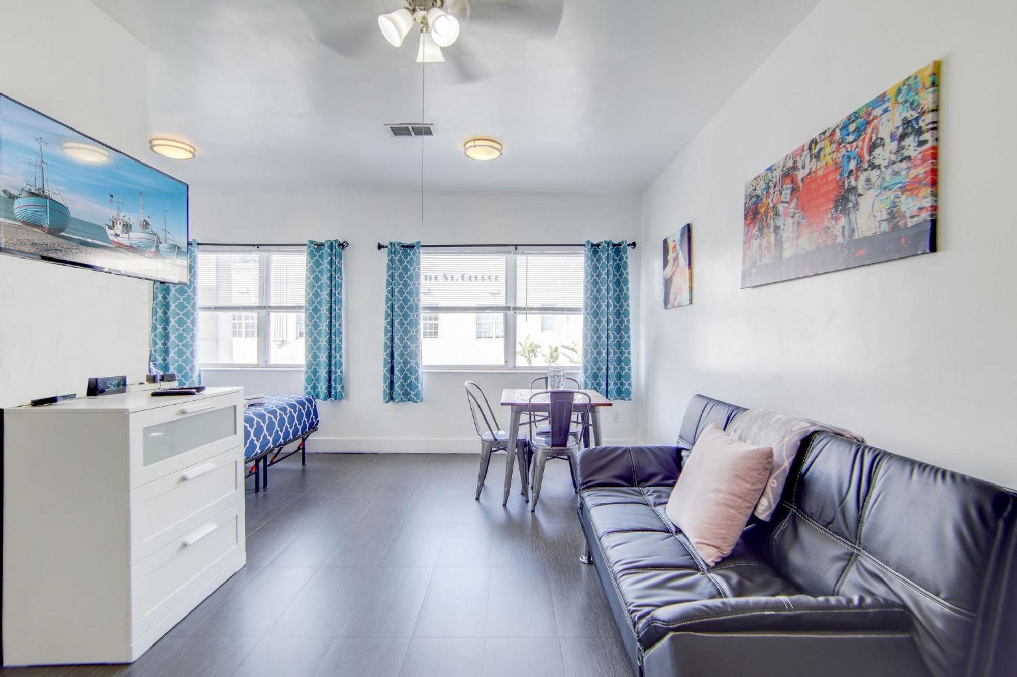 Chic Large Studio Apt Near Ocean Drive South Beach Miami Beach Bagian luar foto